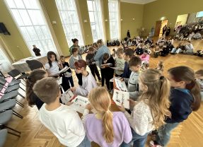 Starptautiskā STEM diena RJTC — kad komandas gars kļūst par enerģijas avotu